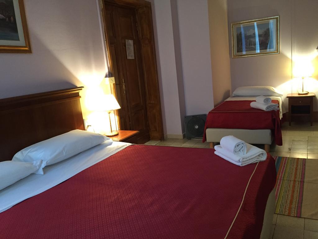 Astrid Hotel Флоренція Номер фото